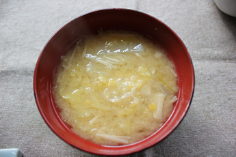 野菜の重ね煮味噌汁