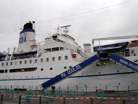 070525doulos1.jpg
