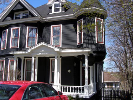 070604house2.jpg