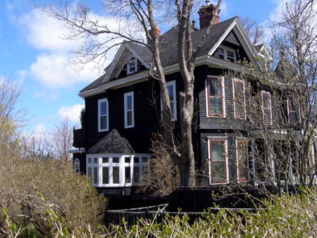 070604house3.jpg