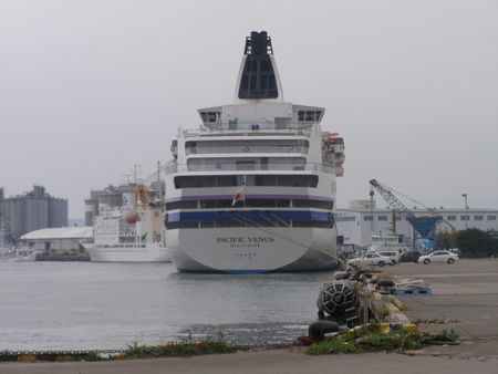 070725pacvinus1.jpg