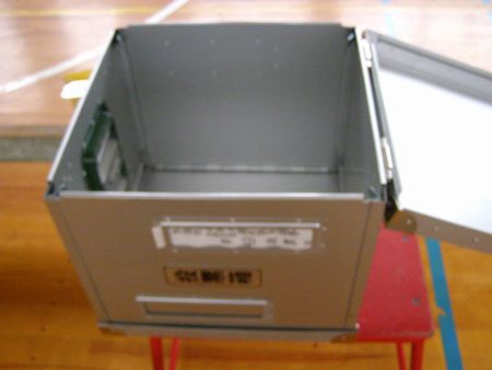 070802senkyo.jpg