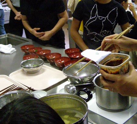 070807kitchen2.jpg