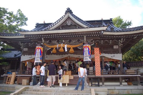 shrine1.jpg