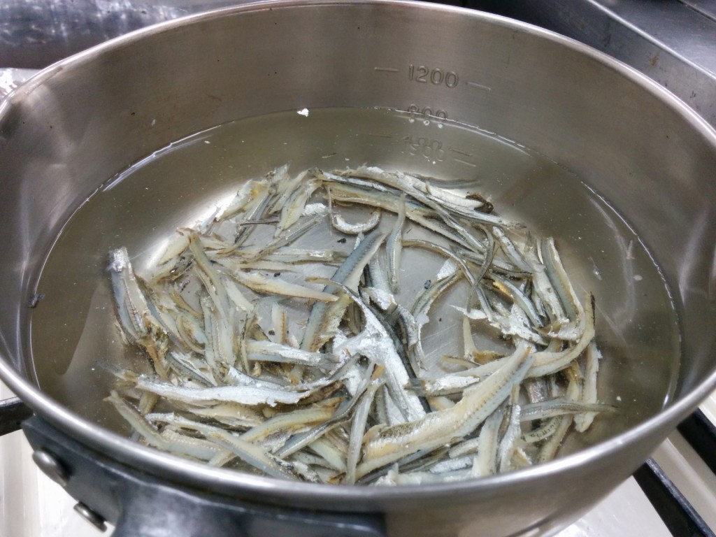 お味噌汁の出汁 にぼしと昆布だし 金沢出汁 金沢 ヤマト醤油味噌
